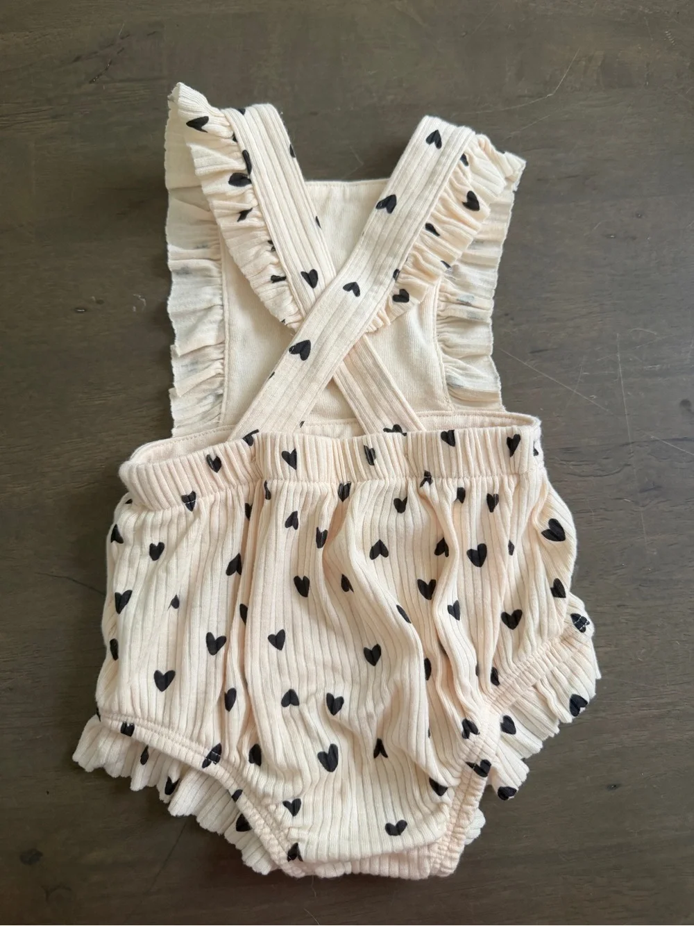 Cat & Jack Baby Girls Knit Cotton Heart Ruffle Romper One-Piece Snap 0-3M